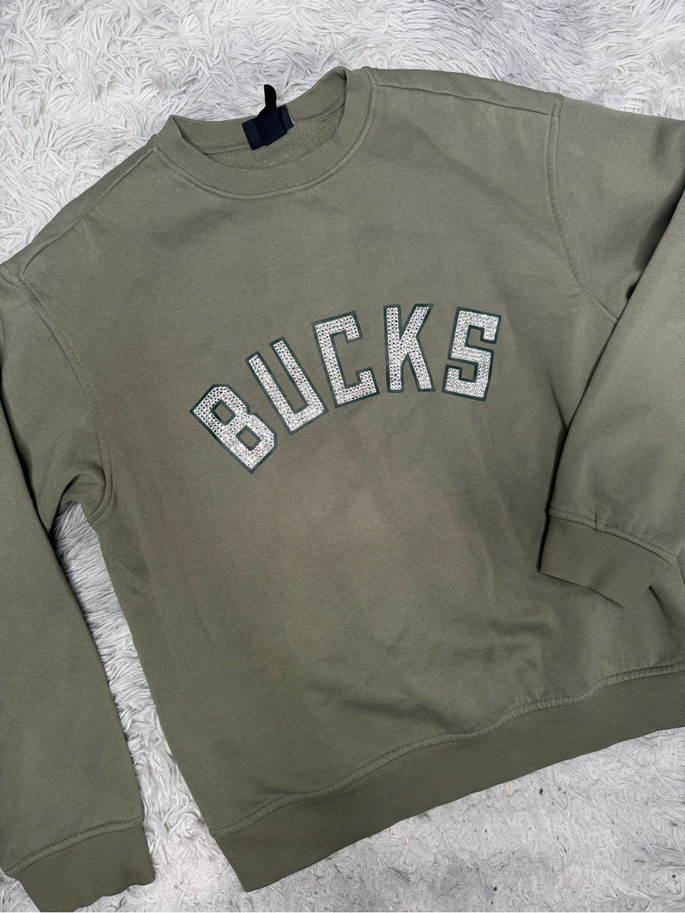 H&M Relaxed Milwaukee Bucks Rhinestone Crewneck Sweatshirt Olive Green S